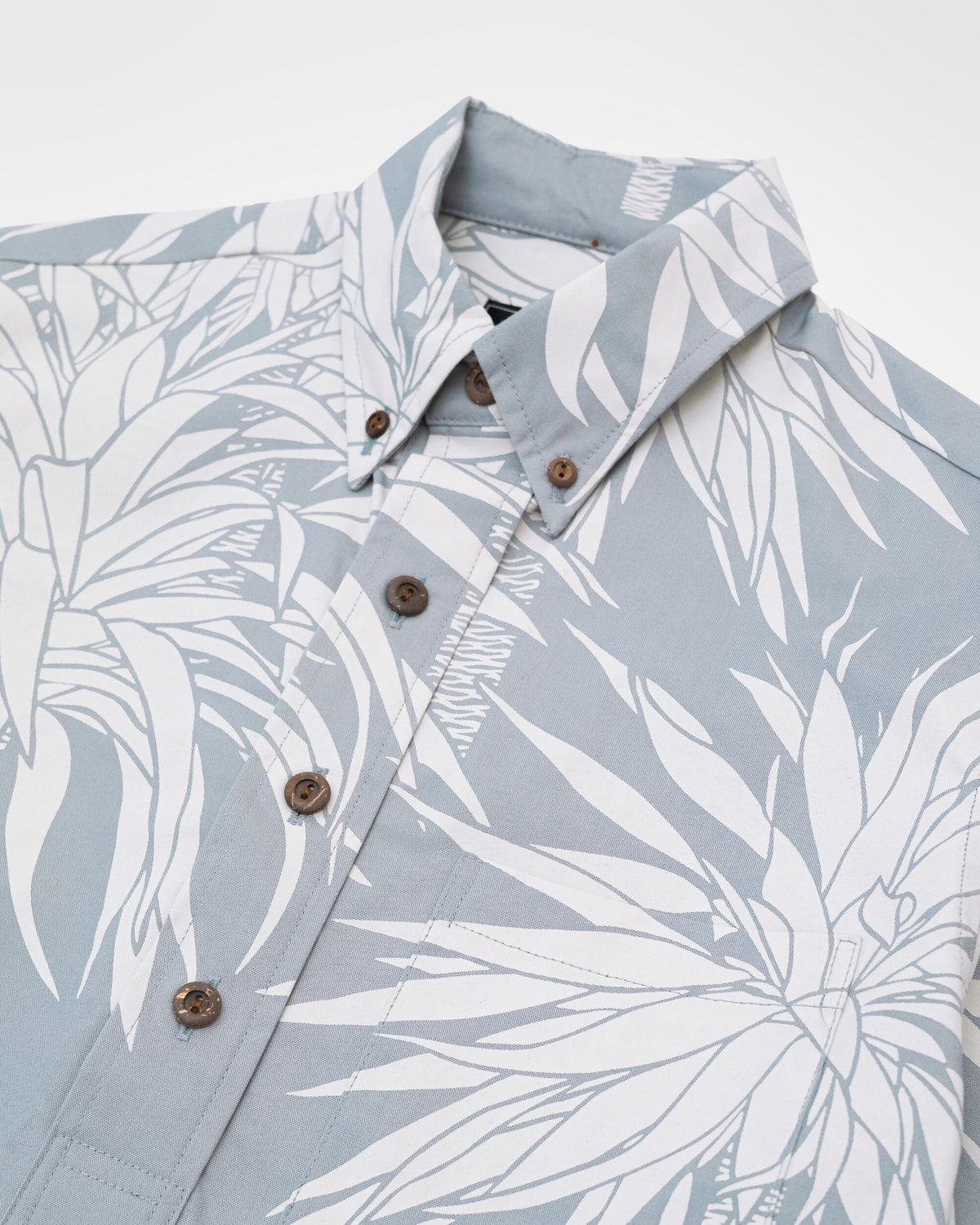 Leʻie Hualālai Pullover Aloha Shirt- Overcast