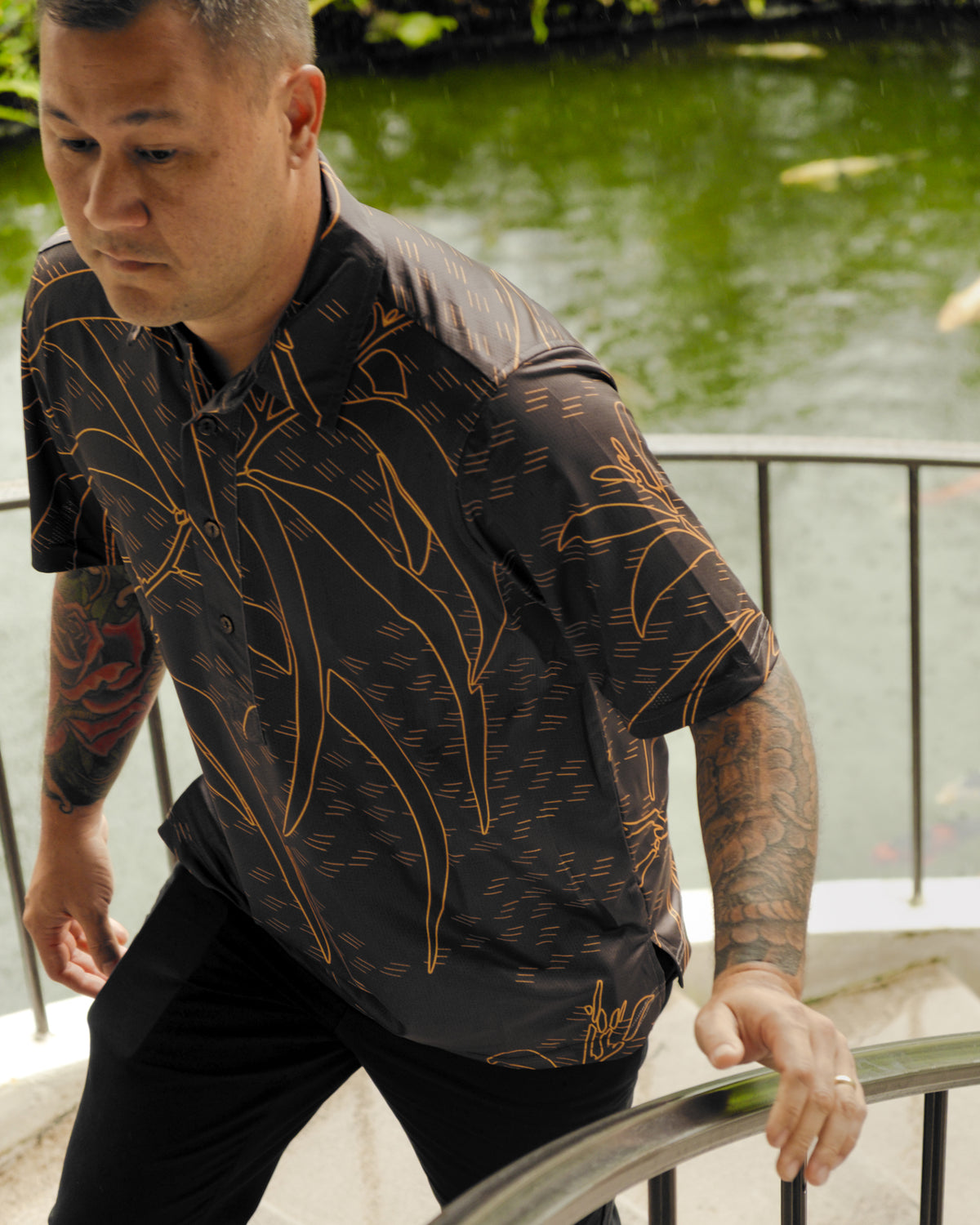 E Ola Koa- Yuen Pullover- Charcoal/Orange