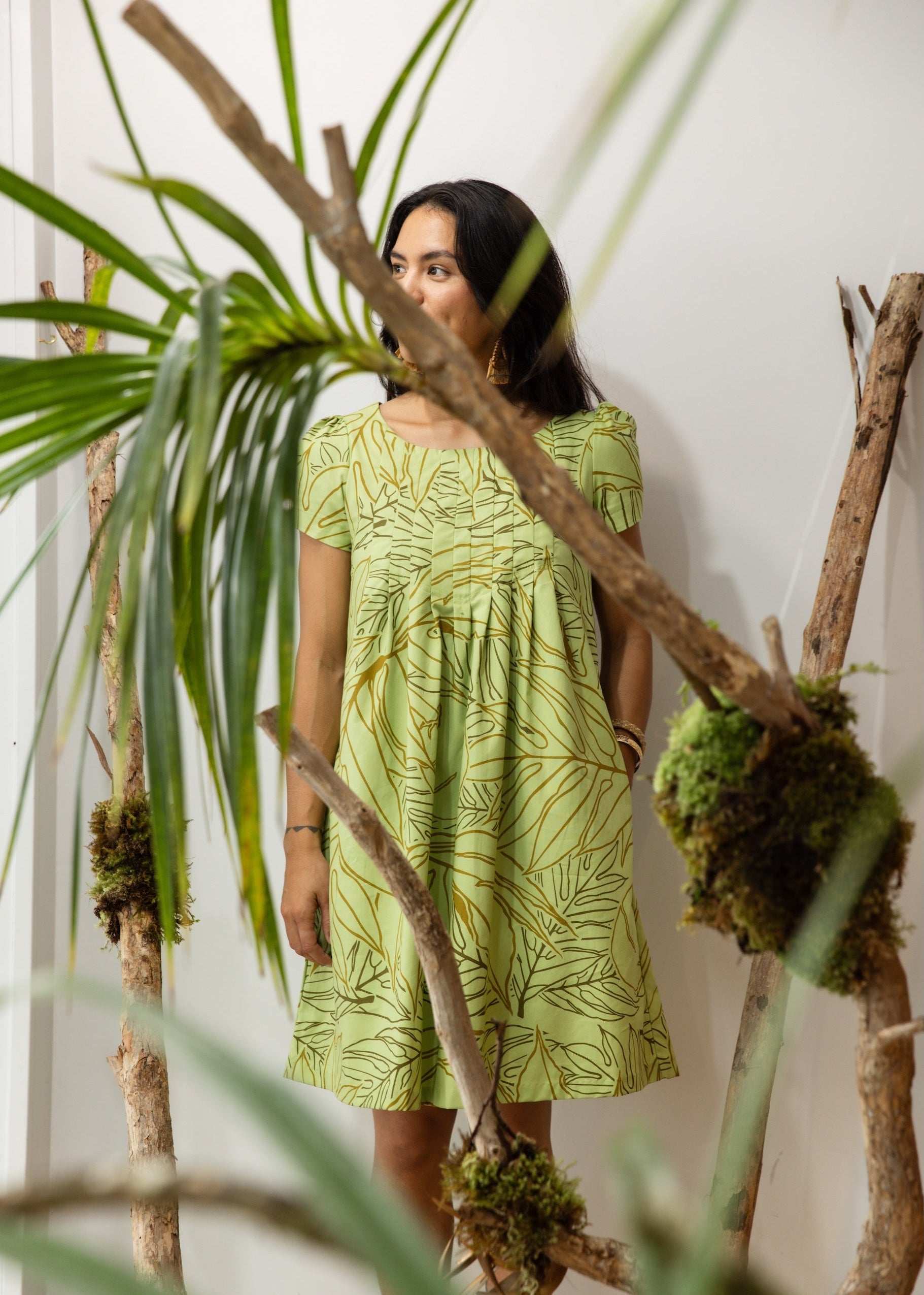 Uluwehi Keaukaha Nohonaohae Dress- Tarragon