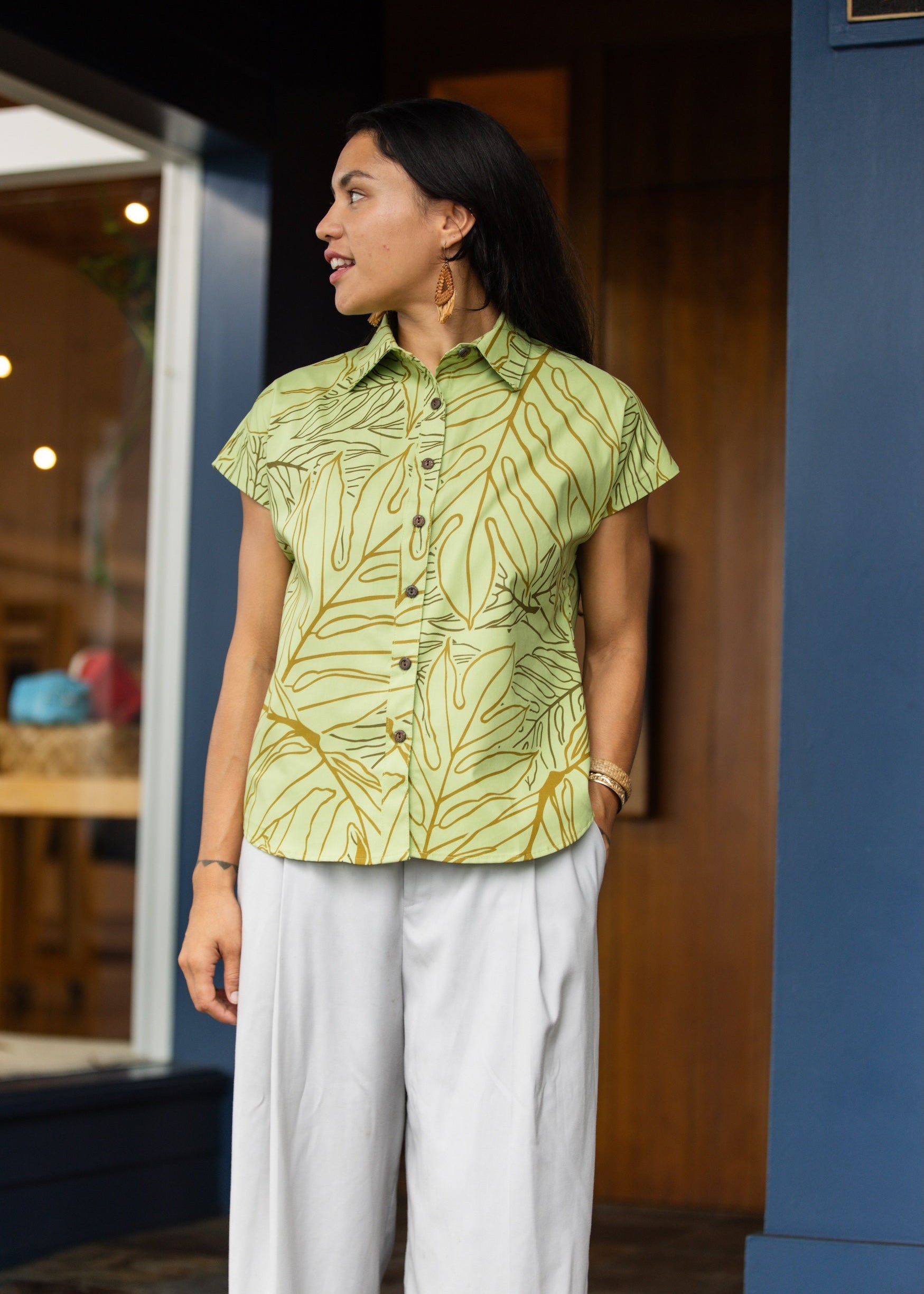 Uluwehi Keaukaha Lā kau Blouse-Tarragon