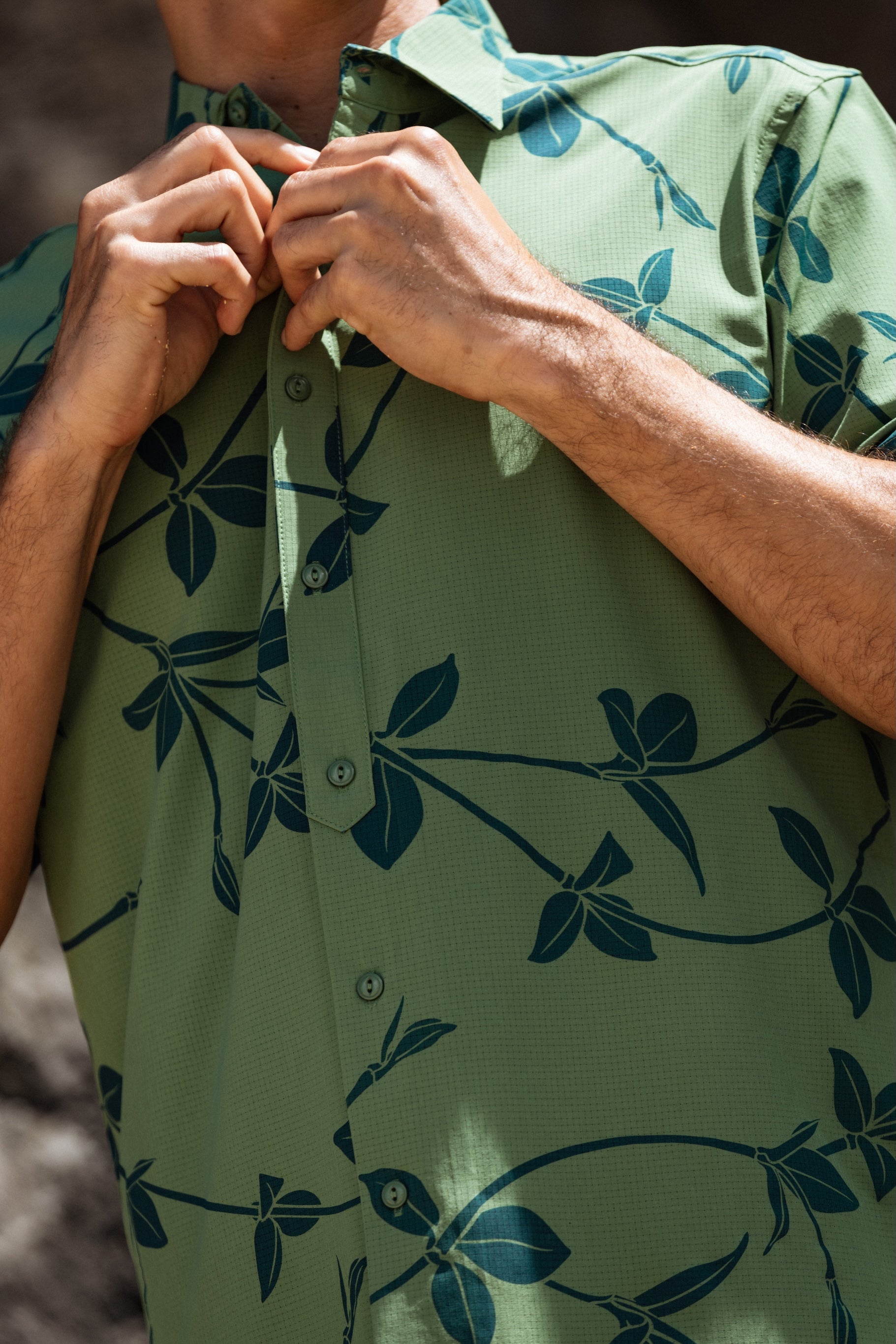 Maile Kīpuka Puaʻulu Holopali Aloha Shirt- O.D Green