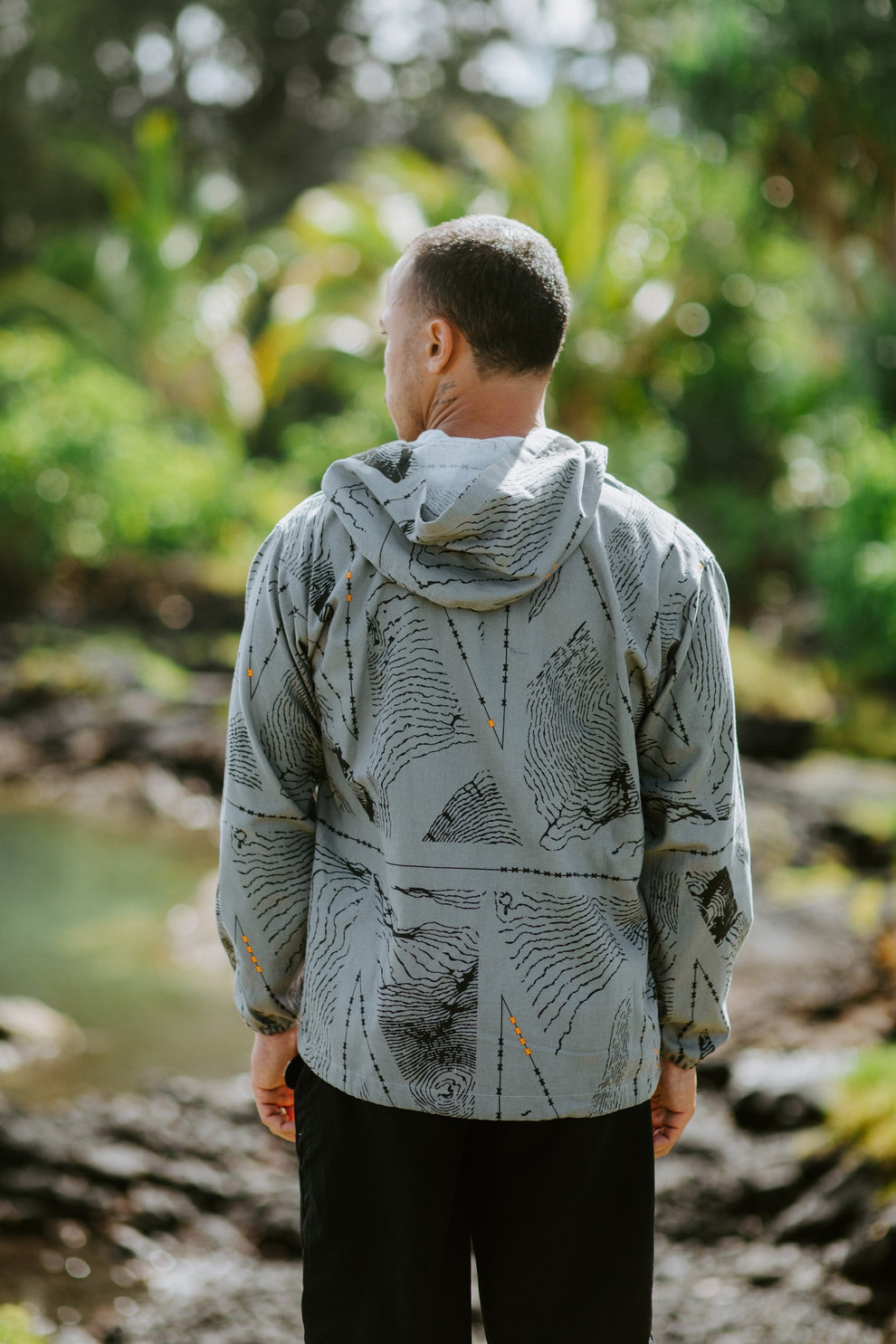 Healakūpono ʻAhuna Anorak Jacket- Smoke – Sig Zane Designs