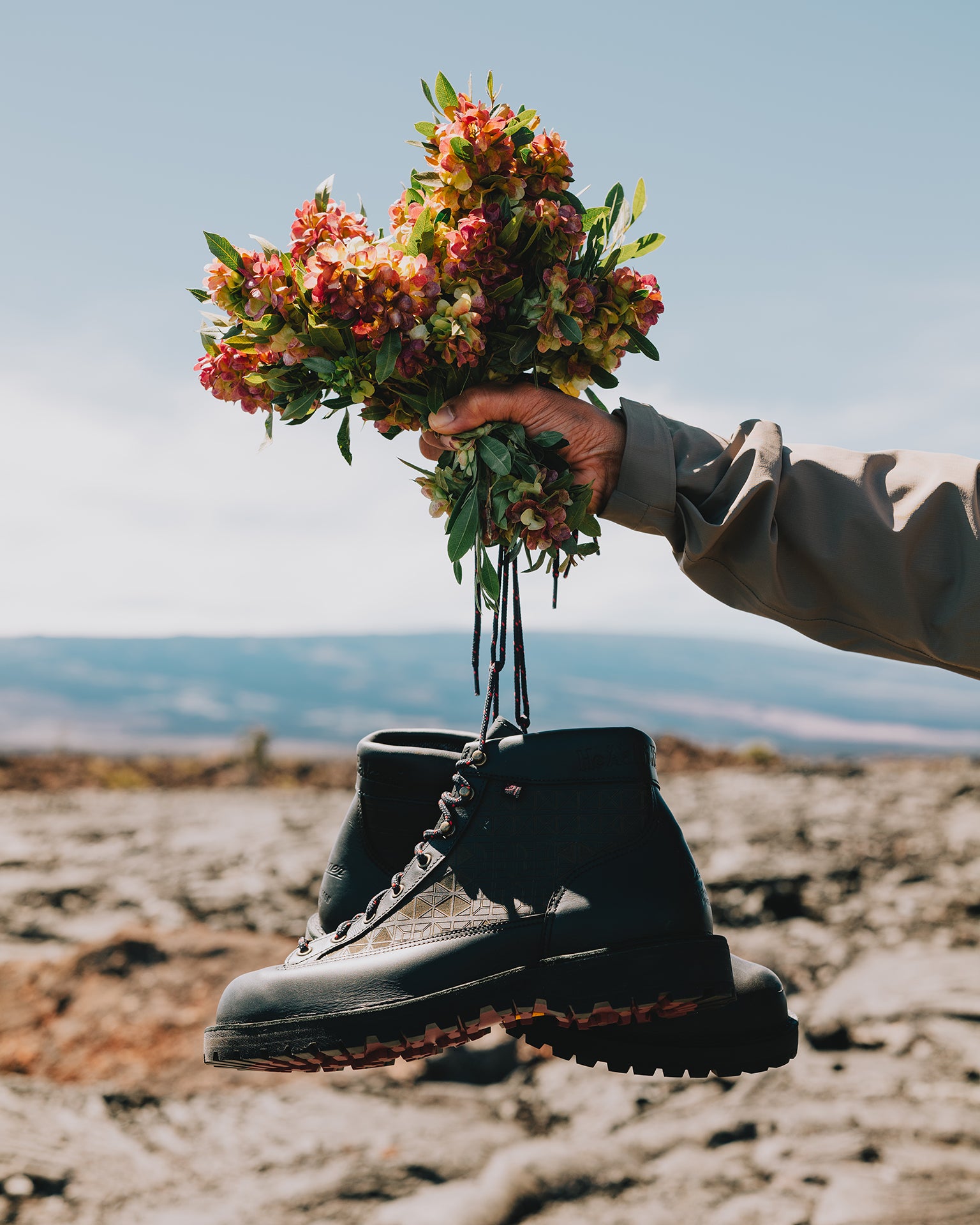 SZD x Danner ʻAʻaliʻi Kū Makani Light Boot- Lava Rock – Sig Zane
