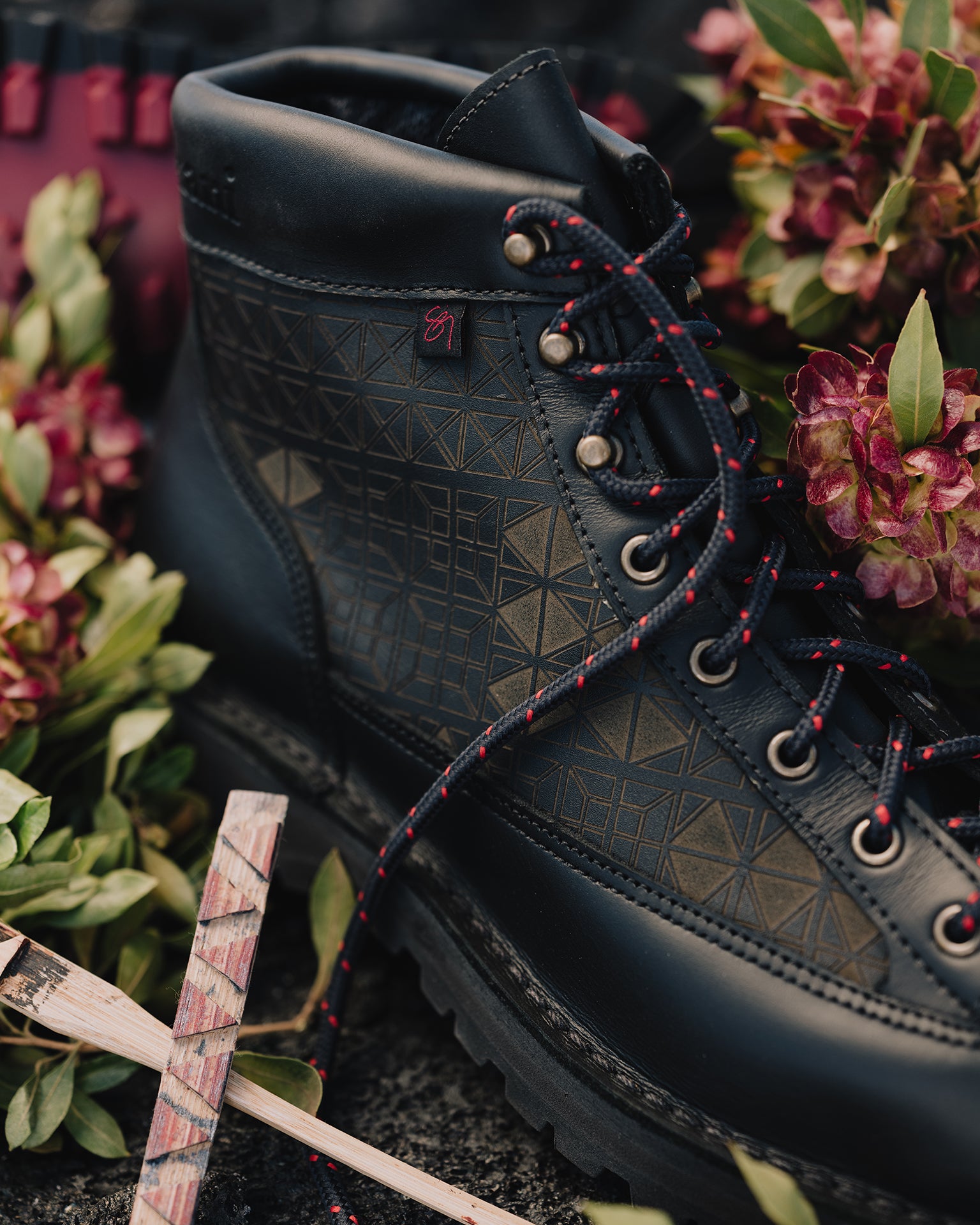 SZD x Danner ʻAʻaliʻi Kū Makani Light Boot- Lava Rock – Sig Zane